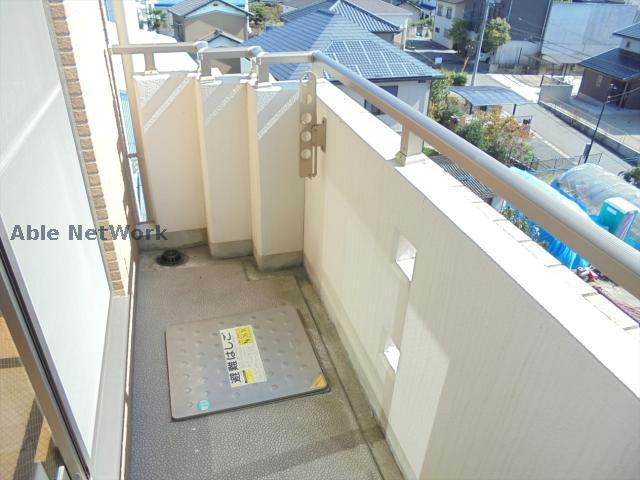 バルコニー　※同物件別部屋の写真となります。