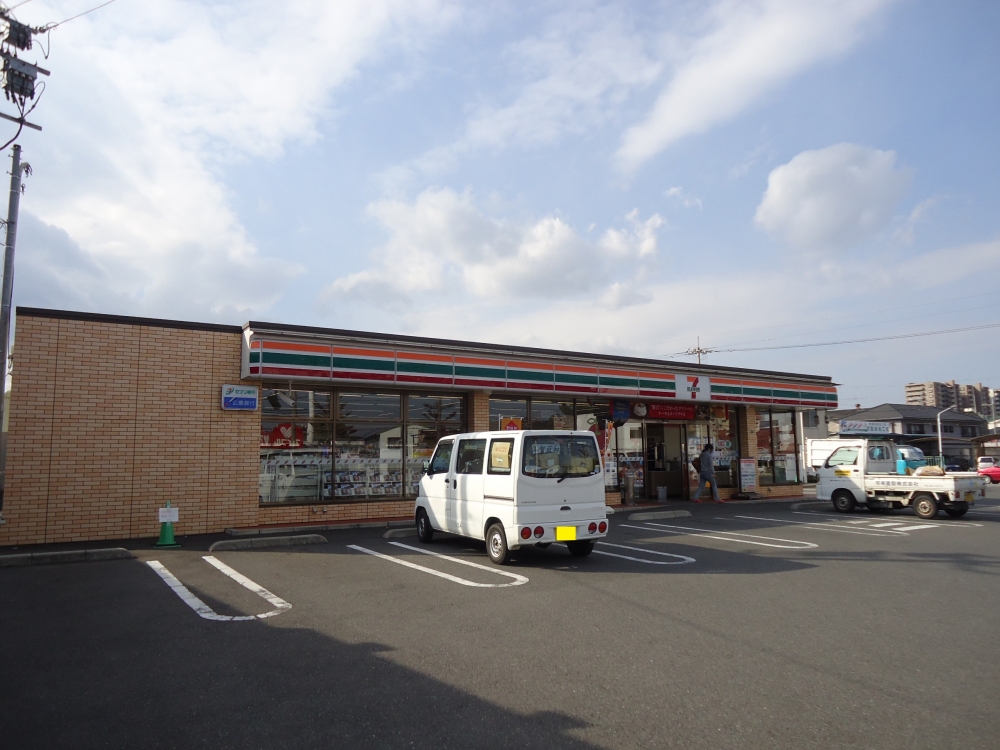 コンビニ　セブンイレブン　福山多治米１丁目店（コンビニ）まで341m
