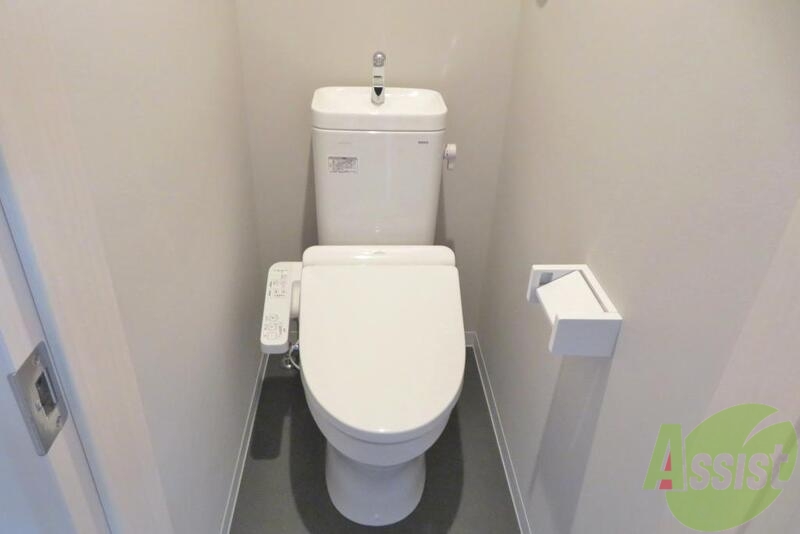 トイレ　トイレにはちゃんとウォシュレットも備え付けです