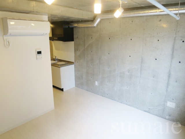 その他部屋・スペース　約８．５帖の居室です！