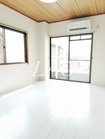 居室・リビング　洋室のお部屋です。