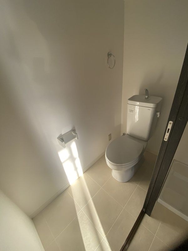 トイレ　別部屋参考写真