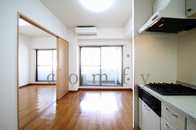 居室・リビング　開放感のある室内