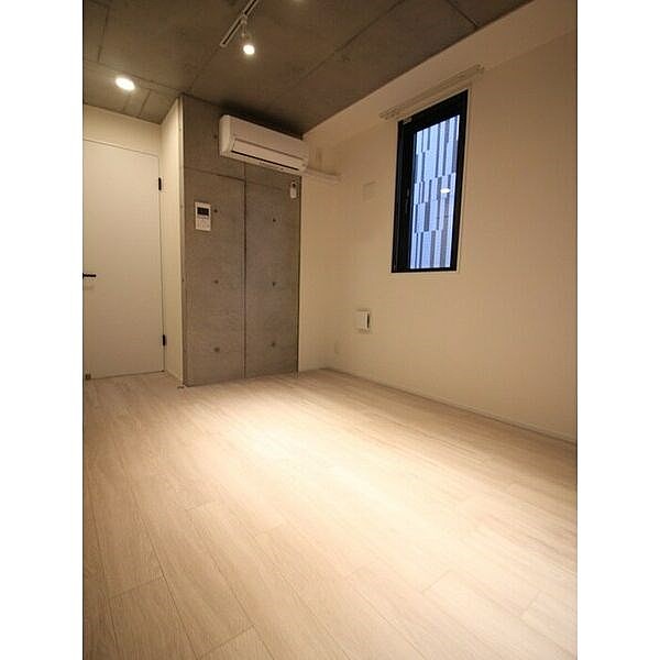 居室・リビング　※別部屋参考写真
