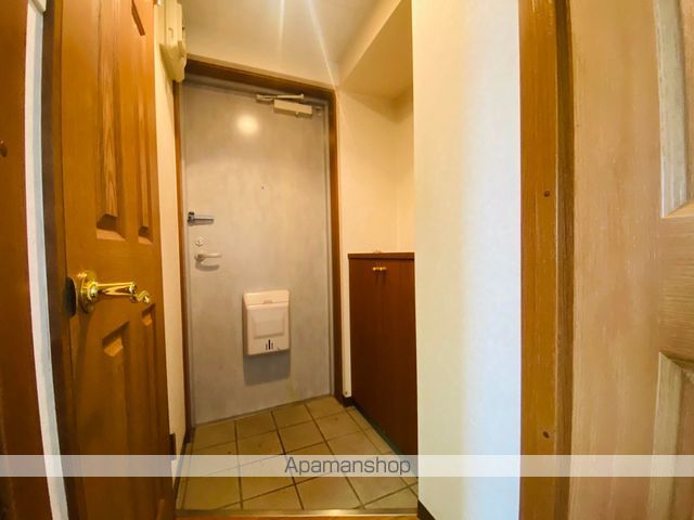 AVANT GARDEIIの玄関写真