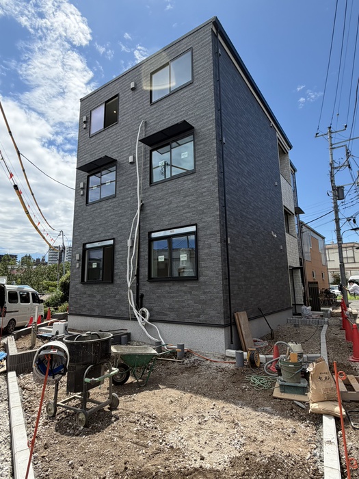 建物外観　建築中