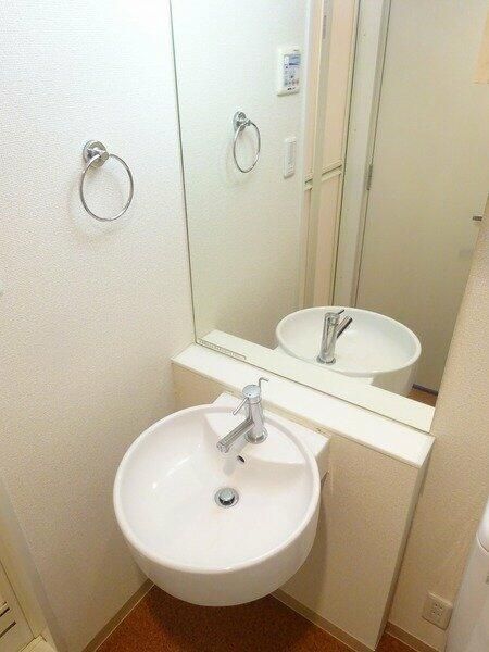 洗面設備　洗面所です