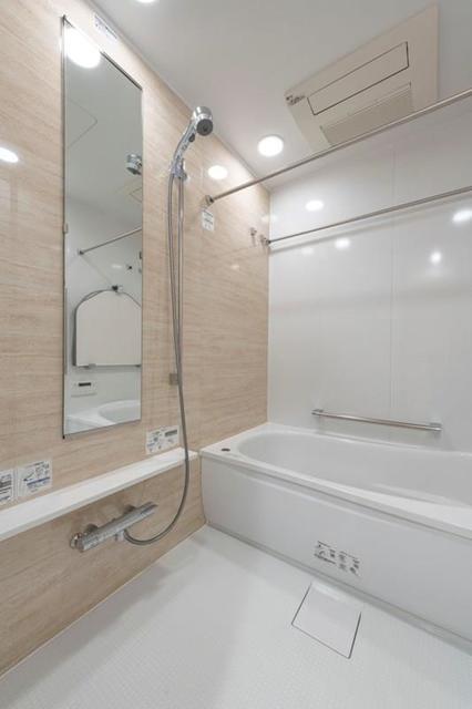 バス・シャワールーム　※写真は同タイプ住戸です。