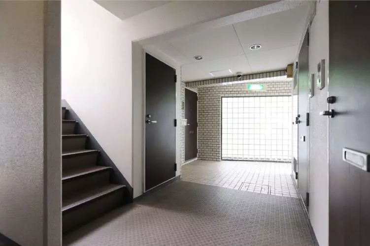 エントランス　清潔なエントランスです