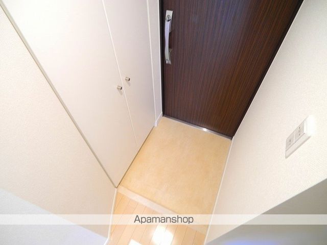 プラウドフラット小石川の玄関写真