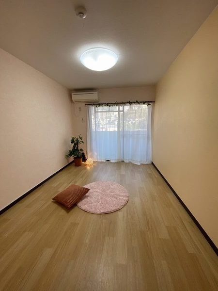 デルフィーノ坂本の居間写真