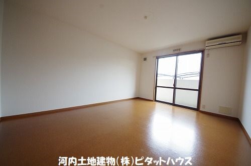 居室・リビング　類似室内