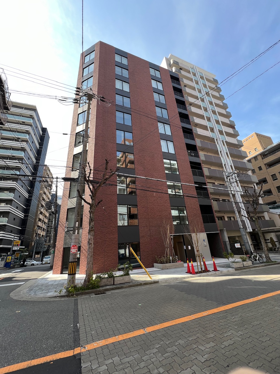 大阪市中央区釣鐘町のマンションの建物外観