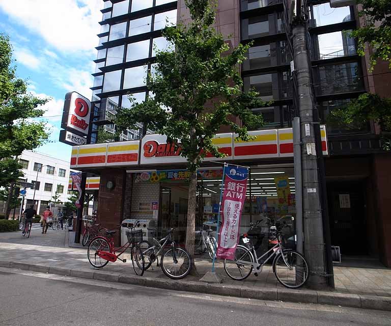 【京都市中京区一之船入町のマンションのコンビニ】