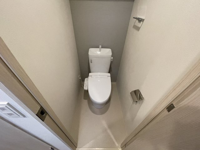 【レジュールアッシュ神戸グランフィールのトイレ】