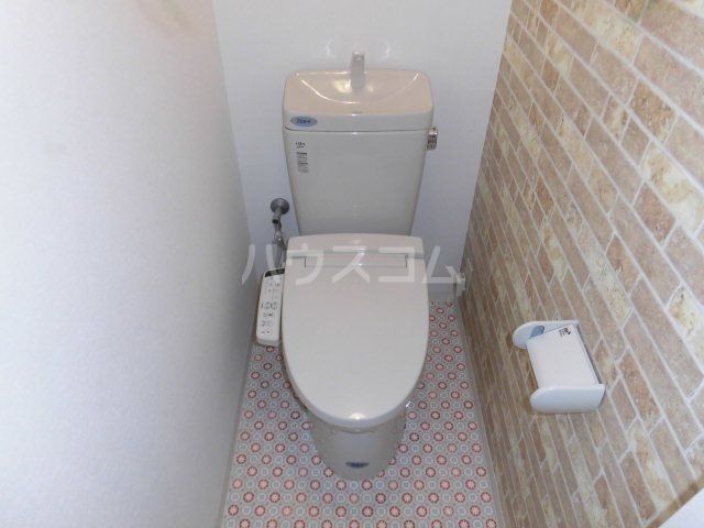【袋井市木原のアパートのトイレ】
