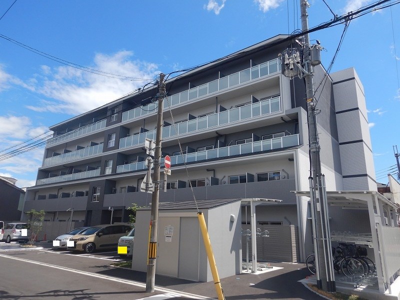 【スワンズ京都東寺ガーデンの建物外観】