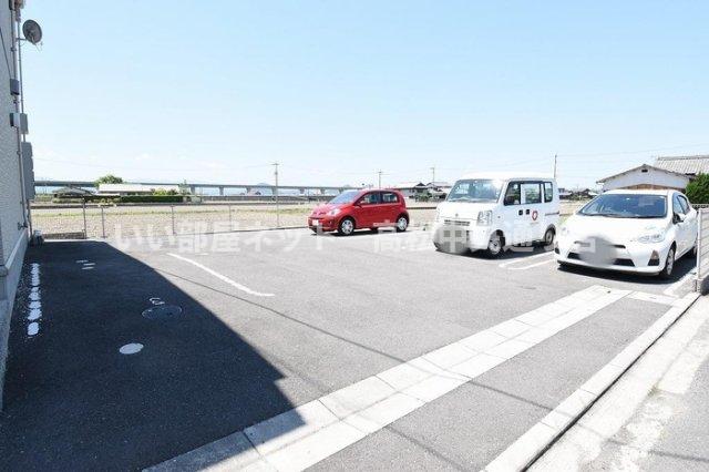 【サント カンパーニュの駐車場】