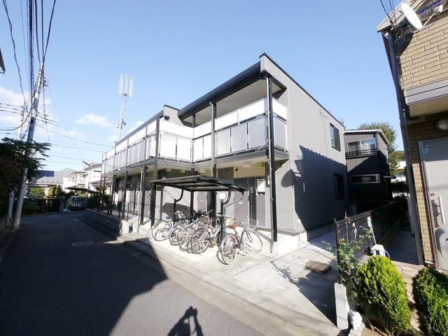 東村山市萩山町のアパートの建物外観