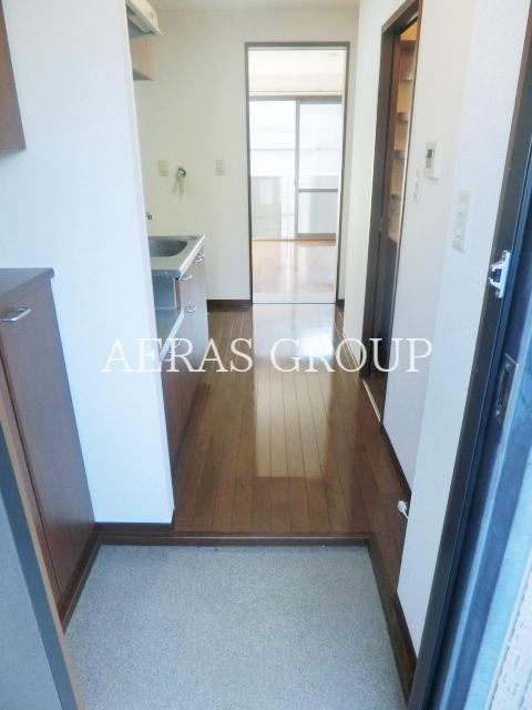 玄関　他部屋参考。