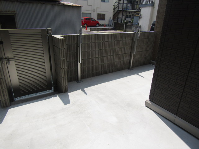 バルコニー　※同メーカー別物件の写真です。