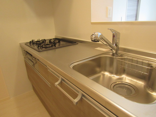 キッチン　※同メーカー別物件の写真です。