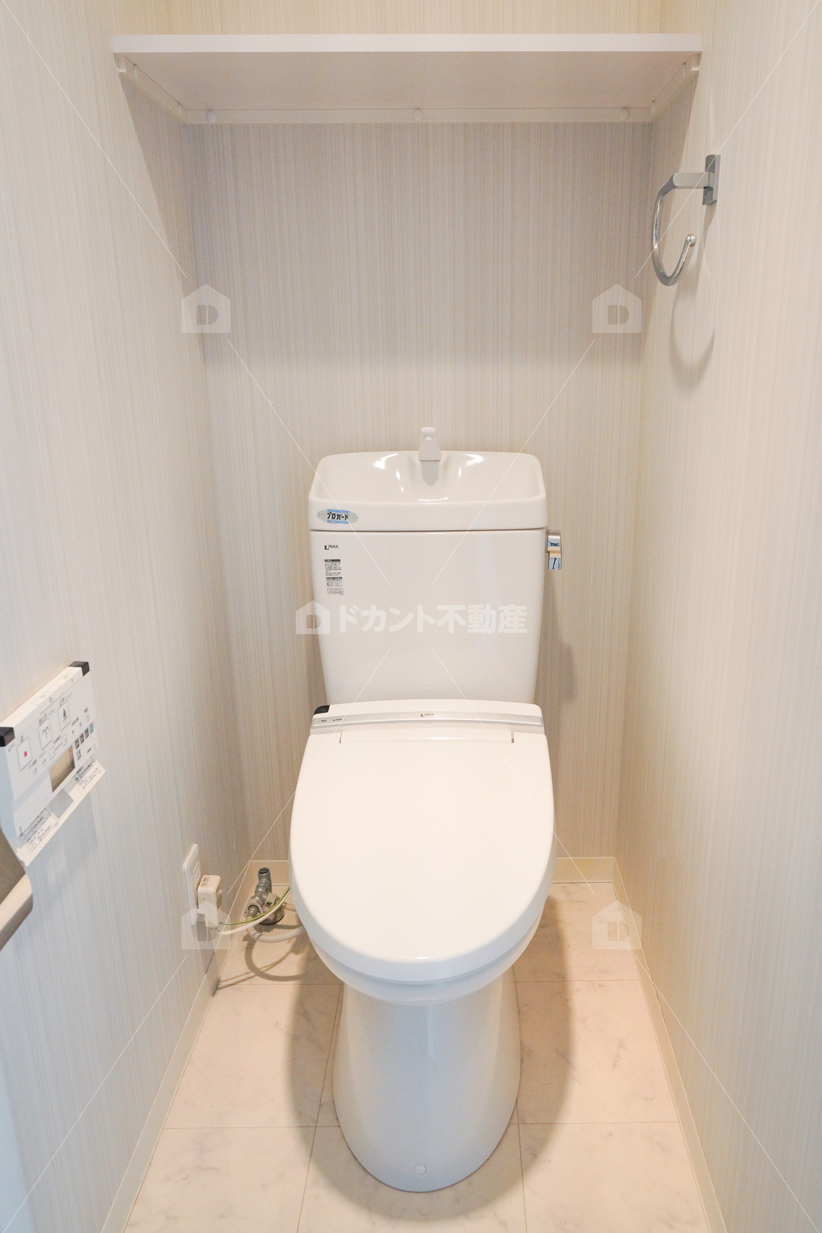 トイレ　温水洗浄便座付きトイレ