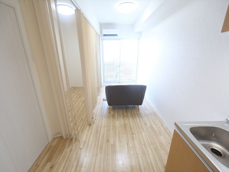 バルコニー　ＤＫ7.48帖　クローゼット付　エアコン完備　バルコニー