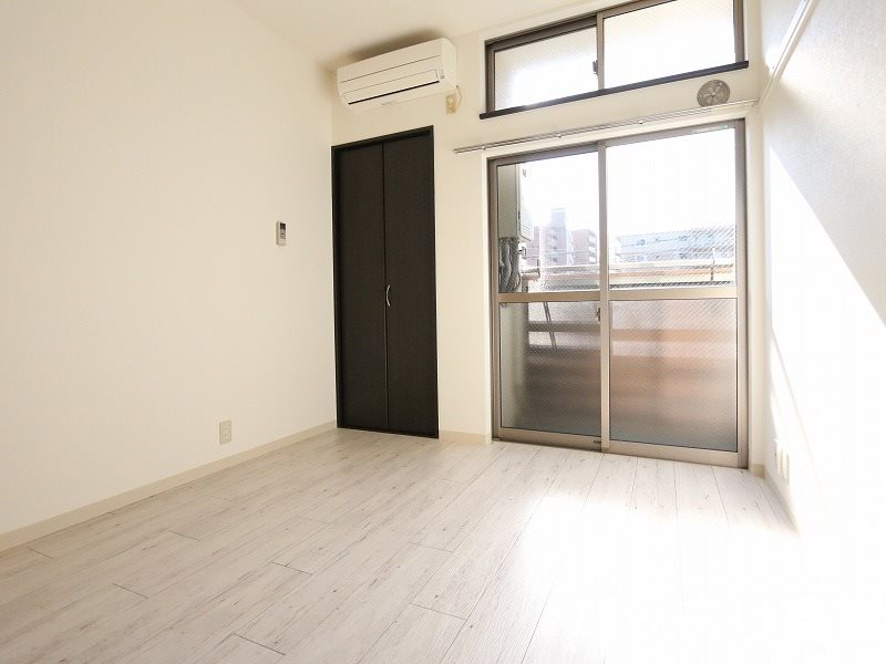 バルコニー　同型イメージの為、現状を優先致します