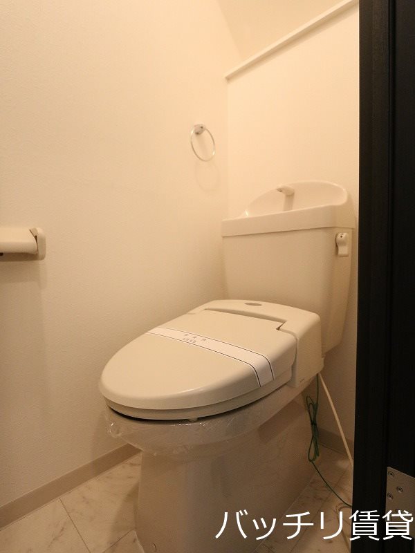 トイレ　同型イメージの為、現状を優先致します