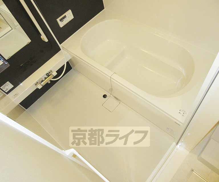 バス・シャワールーム　リラックスできるバスルーム・