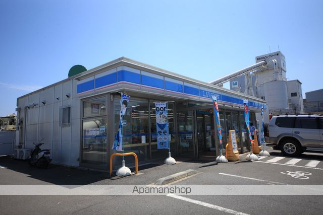 コンビニ　ローソン（コンビニ）まで634m