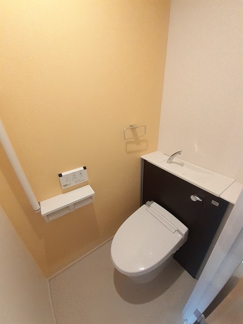 トイレ　トイレもきれいです