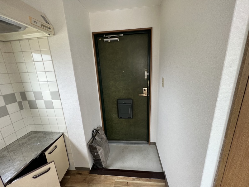 玄関　※同タイプ参考写真※