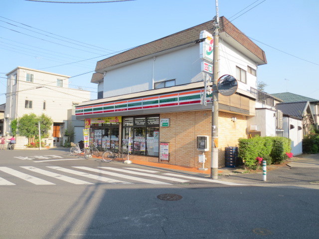 コンビニ　セブンイレブン新越谷駅前通り店（コンビニ）まで872m