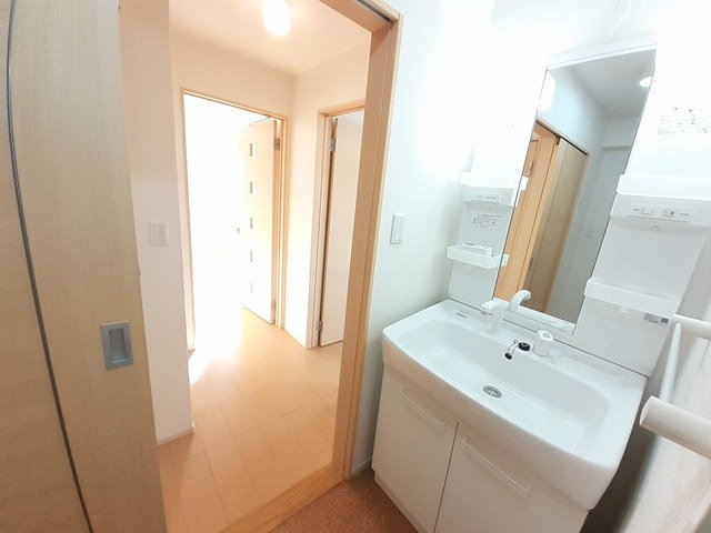 洗面設備　忙しい朝には欠かせない洗面所です