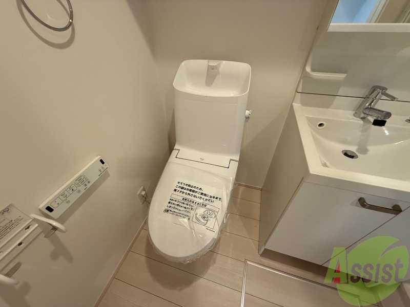 トイレ　トイレはウォシュレット付きです。シャワートイレは嬉しいですね