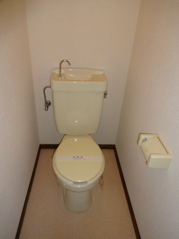 トイレ　同タイプ別部屋の写真となります