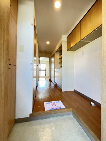 玄関　参考写真