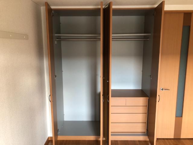 収納　クローゼット