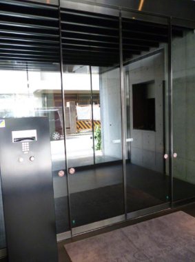ＪＲ京浜東北線 田町駅 徒歩12分 12階建 築17年の外観写真