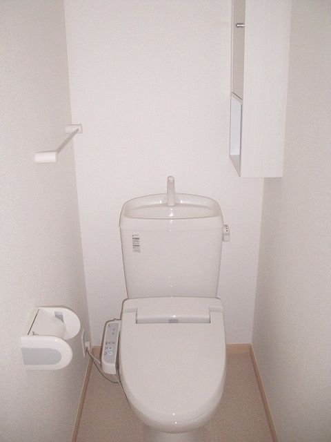 エルミ ガーデンのトイレ写真