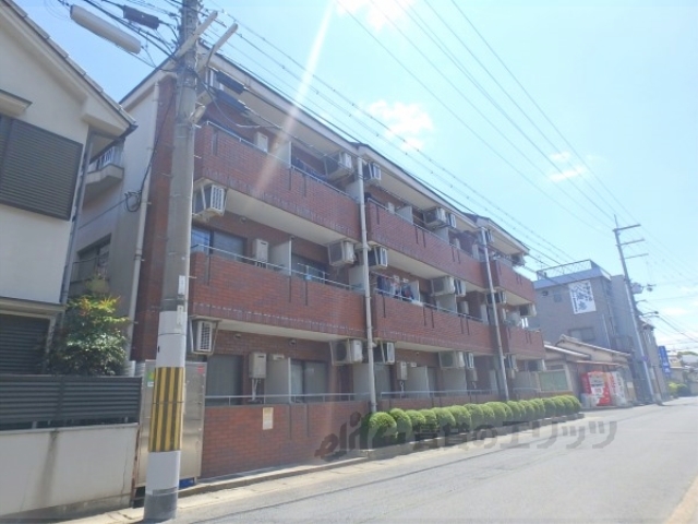 京都市伏見区竹田西桶ノ井町のマンションの建物外観