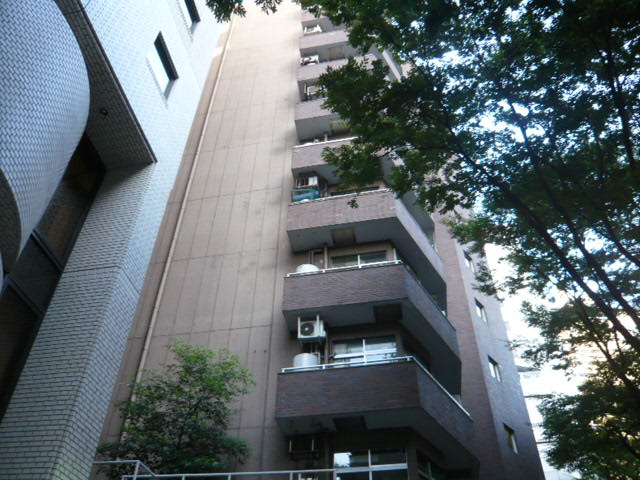 東京都新宿区西新宿３（マンション）の賃貸物件の外観