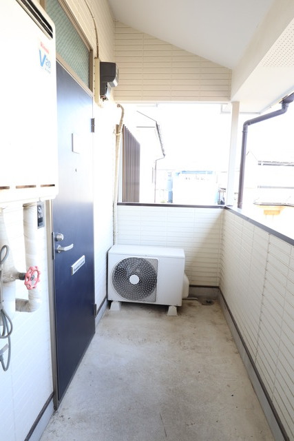 エントランス　玄関前廊下。参考写真