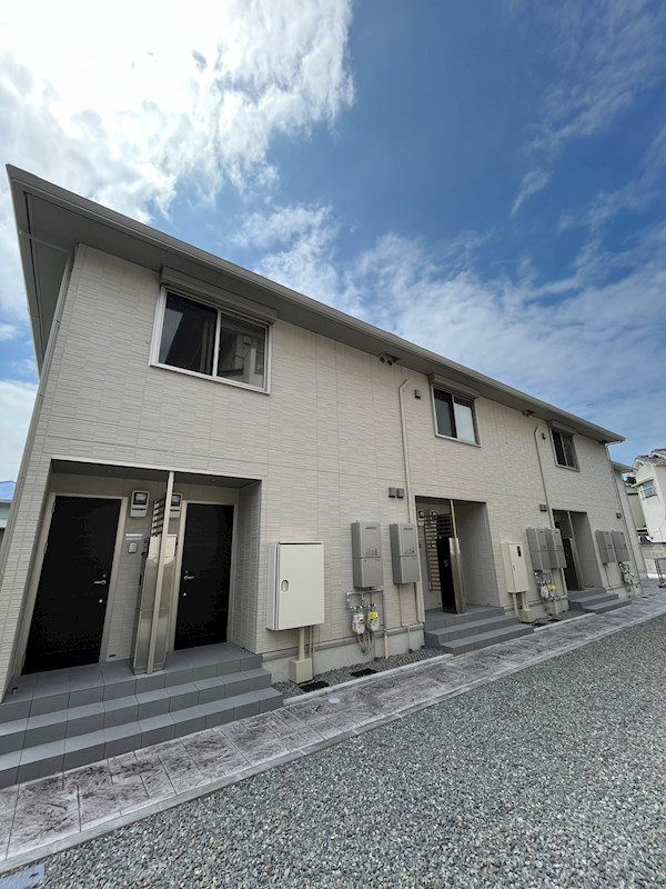 神戸市垂水区塩屋町のアパートの建物外観