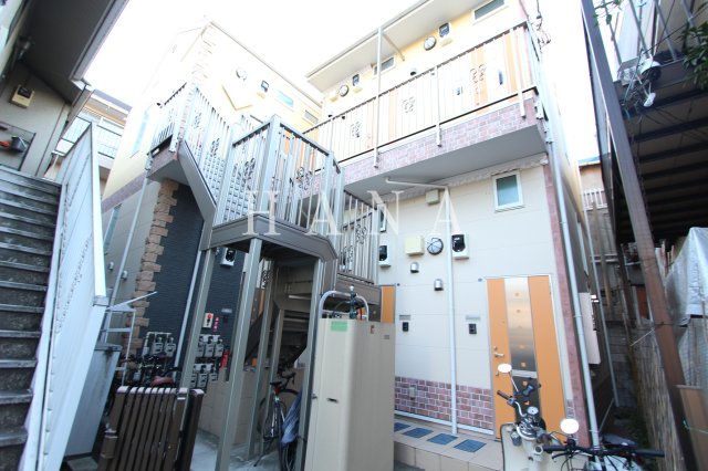 神奈川県横浜市鶴見区下末吉１（アパート）の賃貸物件の外観