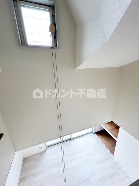 その他　天窓付き採光良好