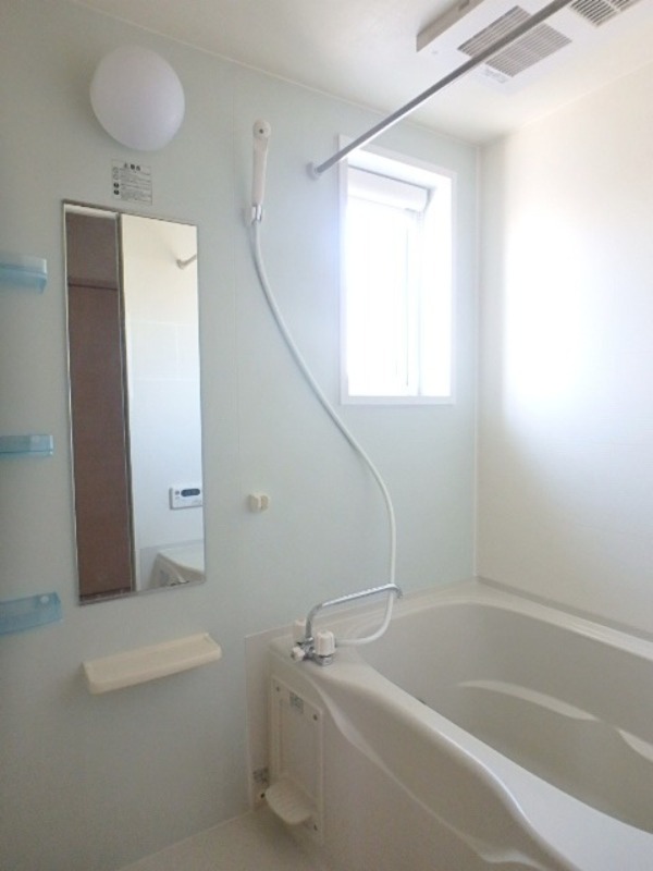 バス・シャワールーム　図面と現状に相違がある場合には現状を優先