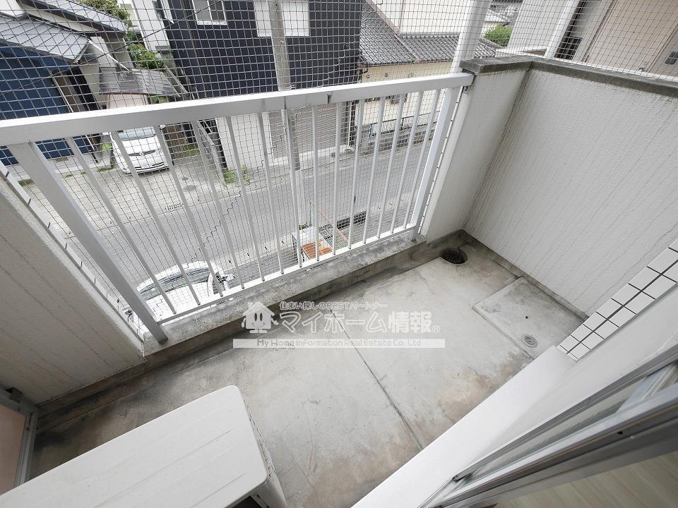 バルコニー　※内観写真は同タイプのものを引用しており、内装が異なる場合が